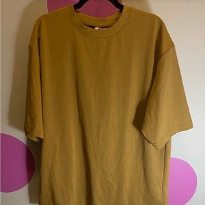 Uniqlo short sleeve t shirt #BNWT